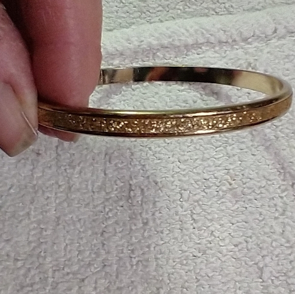 Goldtone glitter bangle bracelet - Picture 1 of 4